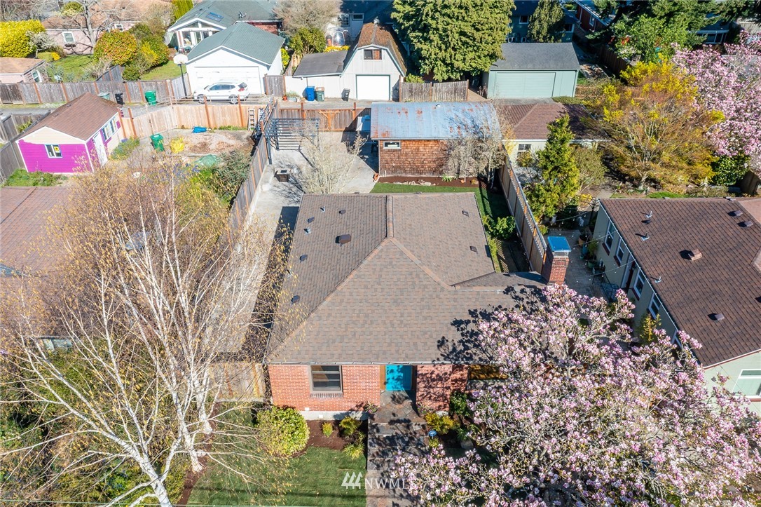4112 55th Avenue Southwest Seattle, WA 98116 - Photo 33 of 38