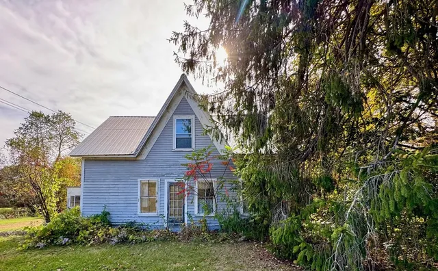 $165,000 | 89 Highway 12, Hartland, VT 05048