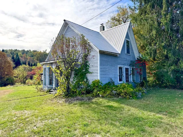 $165,000 | 89 Highway 12, Hartland, VT 05048