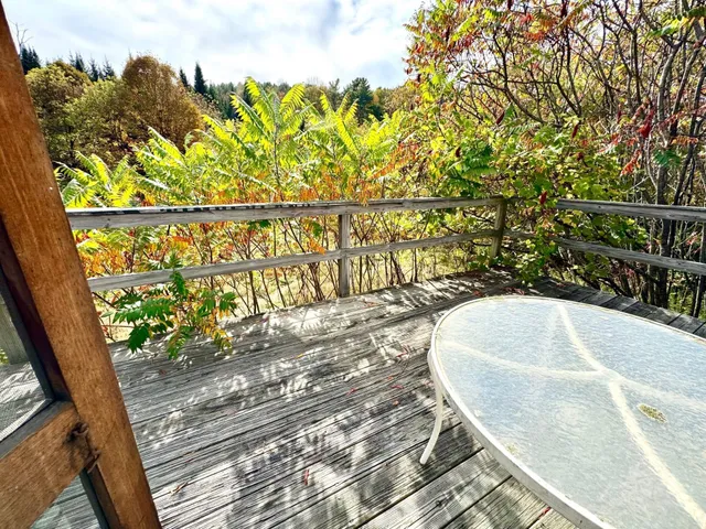 $165,000 | 89 Highway 12, Hartland, VT 05048