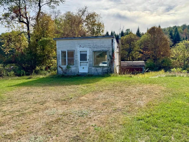 $165,000 | 89 Highway 12, Hartland, VT 05048