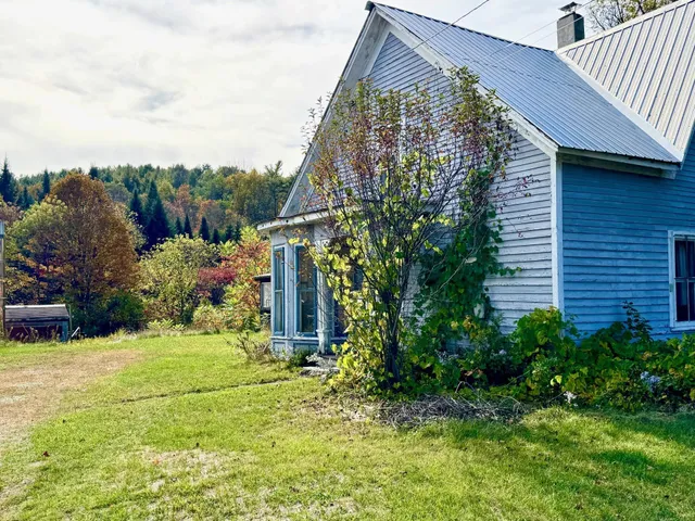 $165,000 | 89 Highway 12, Hartland, VT 05048
