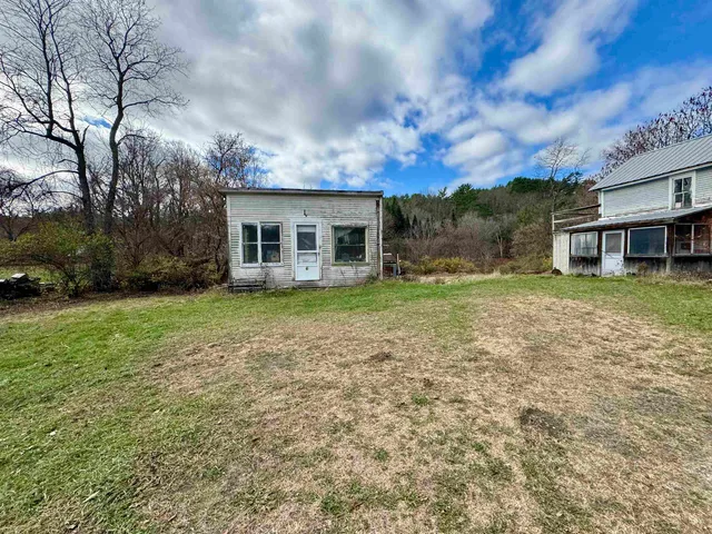 $165,000 | 89 Highway 12, Hartland, VT 05048