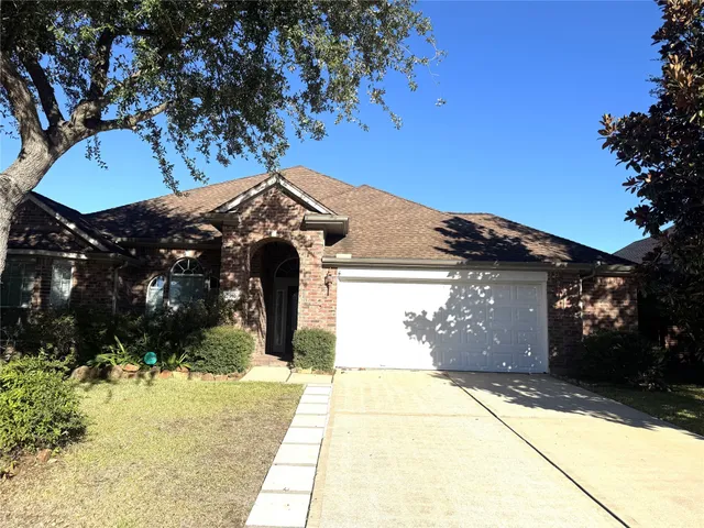 $2,400 | 2910 Sandleigh Drive, Spring, TX 77388