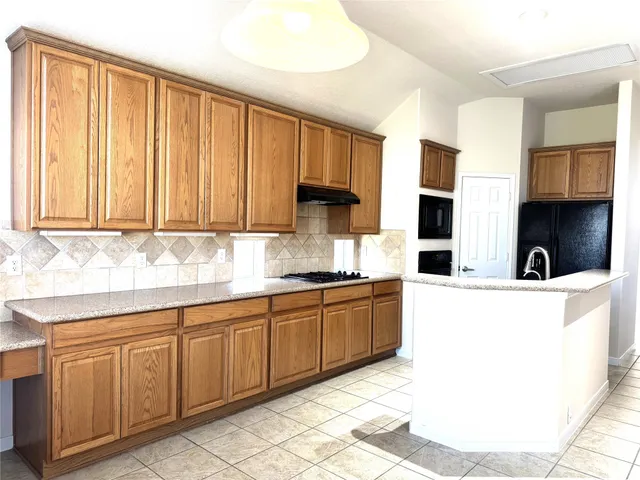 $2,400 | 2910 Sandleigh Drive, Spring, TX 77388