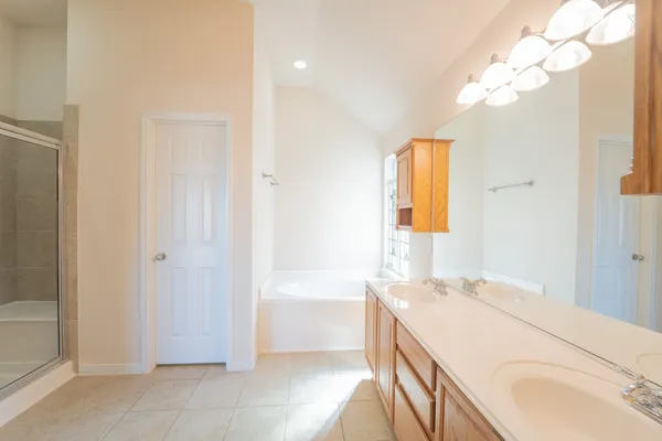 $2,400 | 2910 Sandleigh Drive, Spring, TX 77388