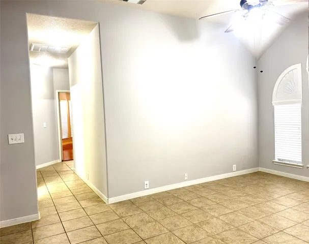 $2,400 | 2910 Sandleigh Drive, Spring, TX 77388