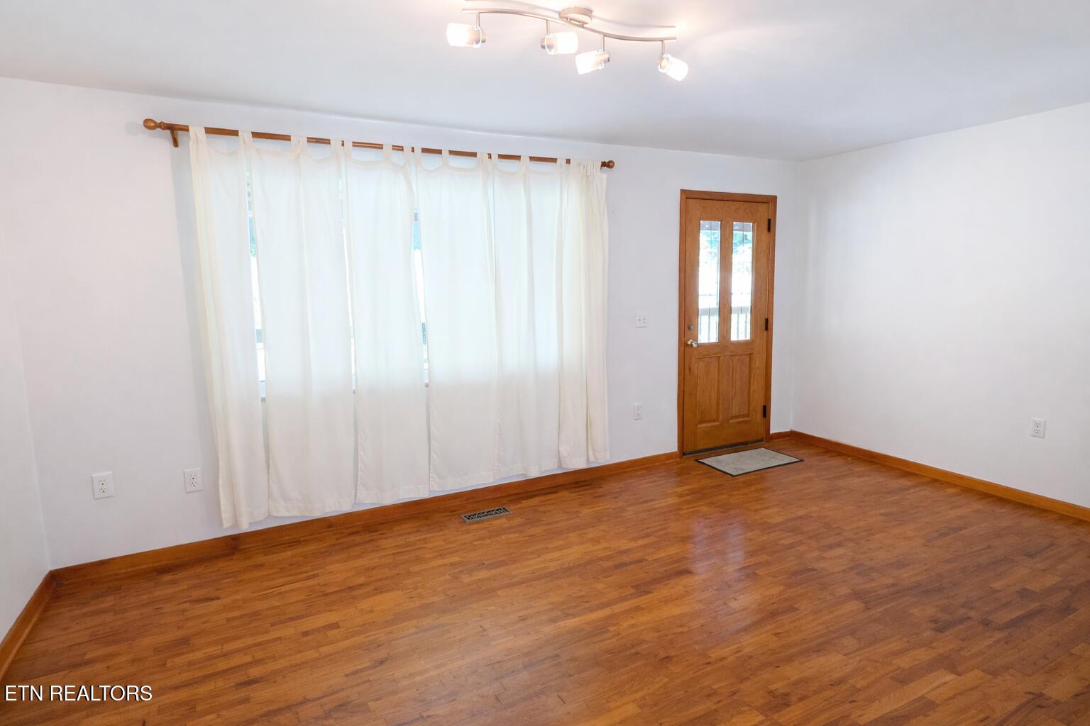 2354 Walker Ford Road Maynardville, TN 37807 - Photo 11 of 23 26038