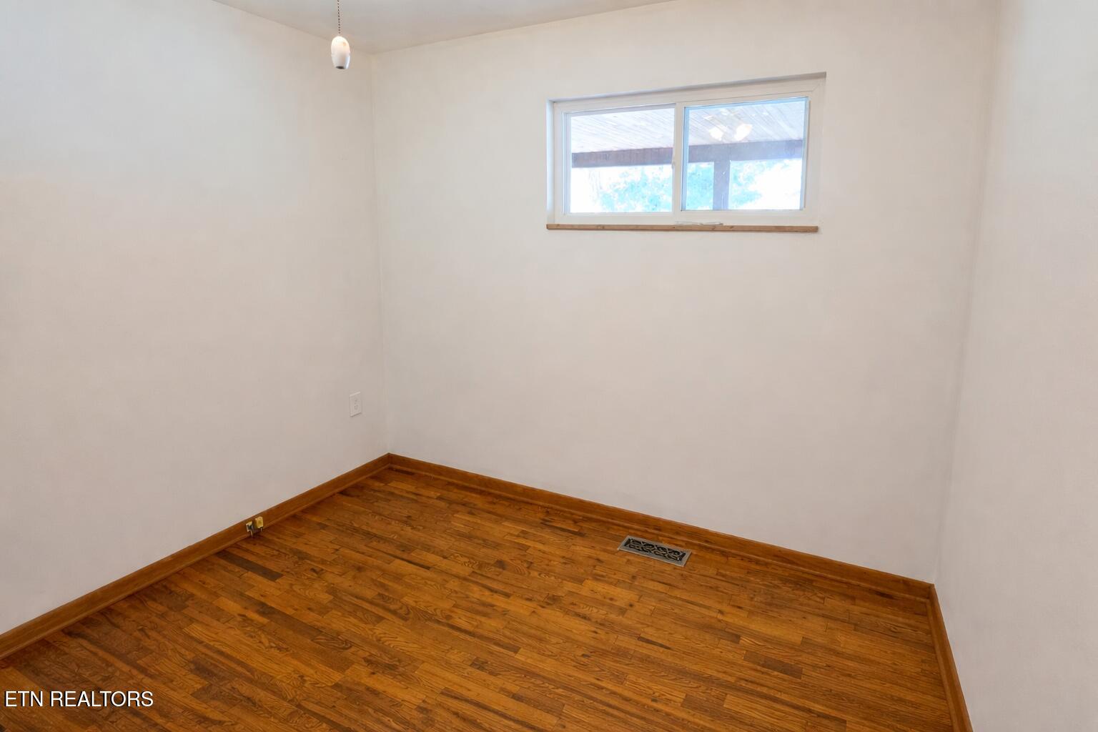 2354 Walker Ford Road Maynardville, TN 37807 - Photo 16 of 23 26050