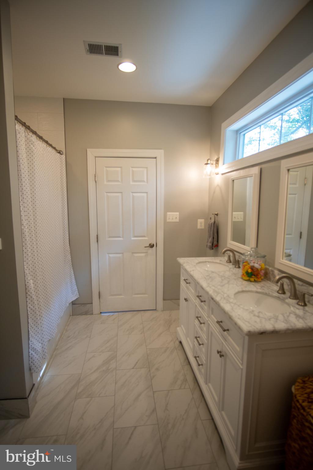 5226 Kepler Lane Springfield, VA 22151 - Photo 33 of 45 Jack and Jill Bathroom