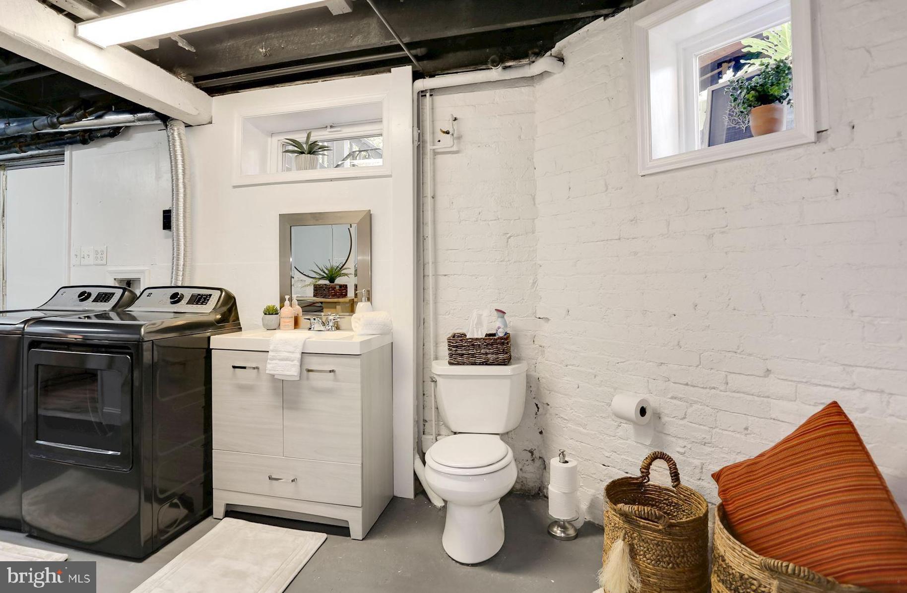 444 Park Road Northwest Washington, DC 20010 - Photo 61 of 71 Gallery Image 61