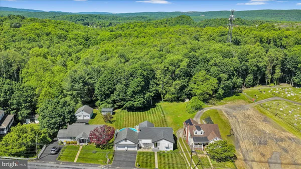 $375,000 | 640 Minersville Llewellyn Highway, Pottsville, PA 17901