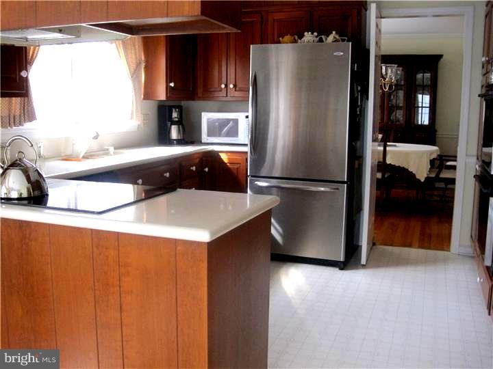 204 Red Lion Road West Chester, PA 19382 - Photo 5 of 18 Kitchen
