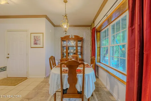 $950,000 | 1411 Ridge Road, Caryville, TN 37714