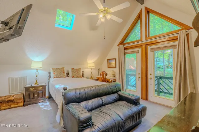 $895,000 | 1411 Ridge Road, Caryville, TN 37714