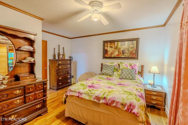 $950,000 | 1411 Ridge Road, Caryville, TN 37714