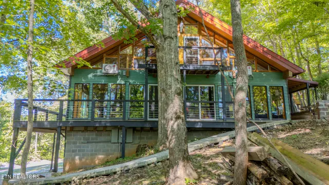 $895,000 | 1411 Ridge Road, Caryville, TN 37714