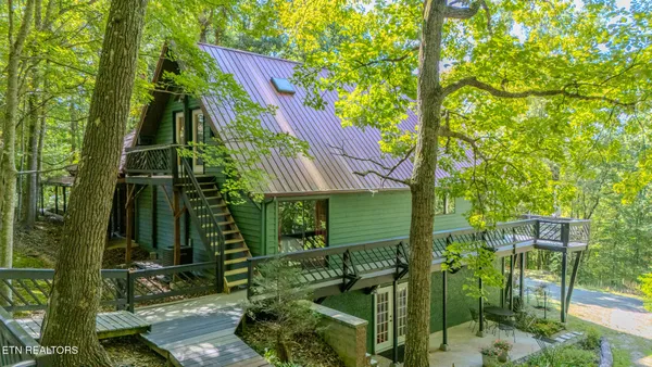 $950,000 | 1411 Ridge Road, Caryville, TN 37714