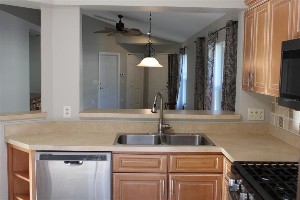 3931 Day Bridge Place Ellenton, FL 34222 - Photo 5 of 48