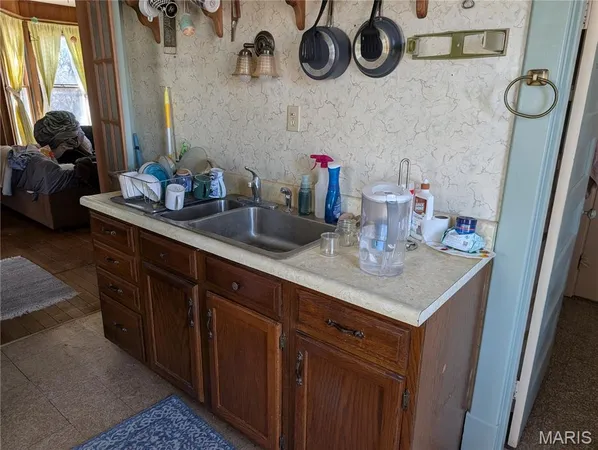 $69,000 | 1252 State Street, Alton, IL 62002