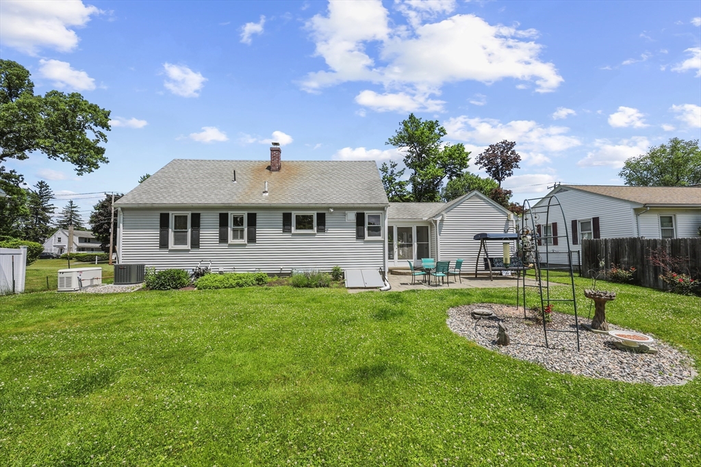 111 Maple Road Longmeadow, MA 01106 - Photo 25 of 26