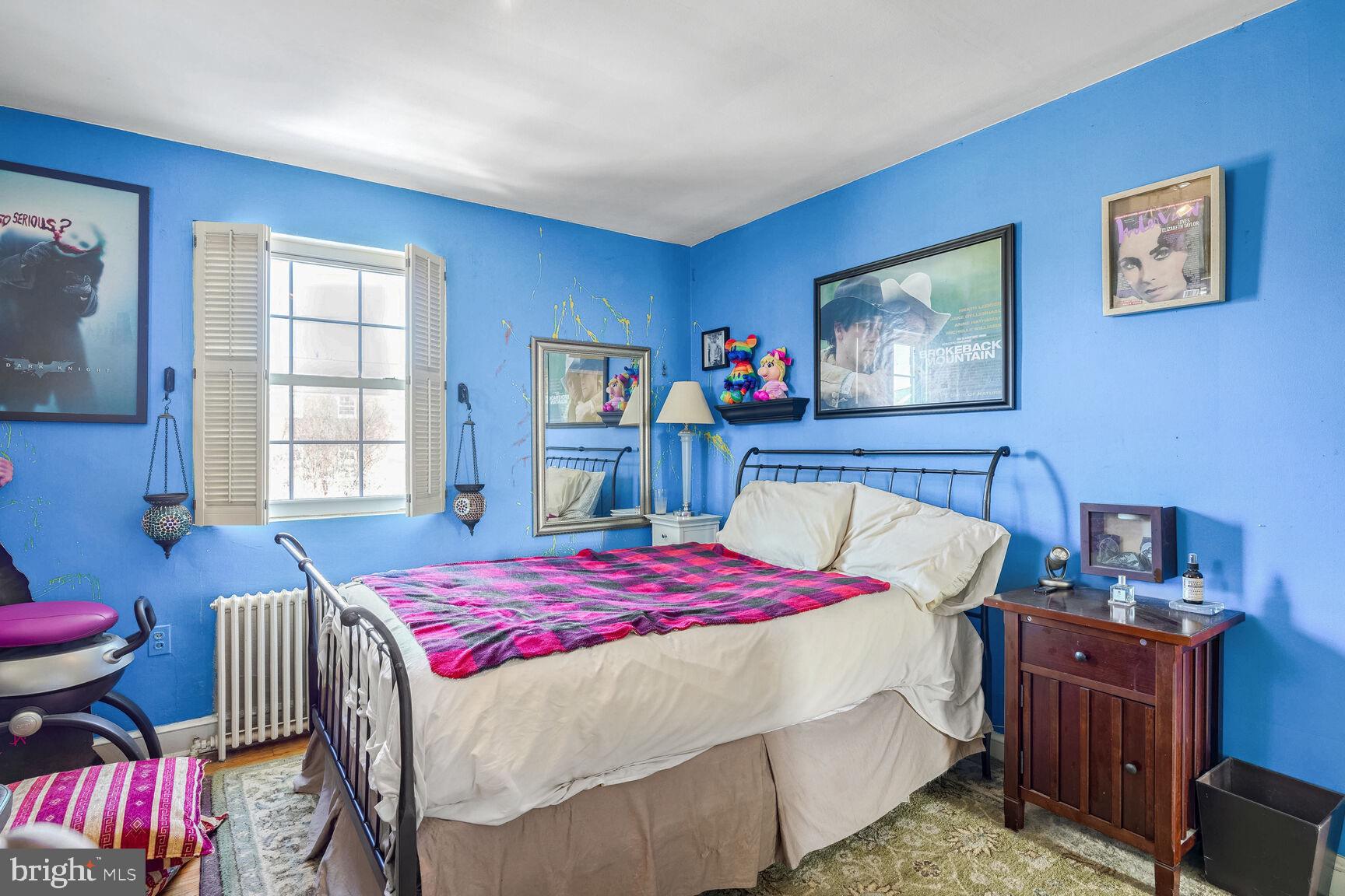 5228 8th Road South, Unit 6 Arlington, VA 22204 - Photo 6 of 18 Bedroom 1 - great light from windows on 2 sides