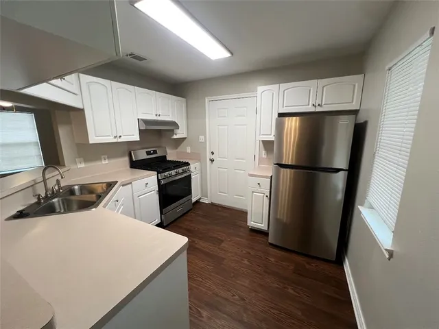 $1,800 | 112 Highland Drive, Bryan, TX 77801