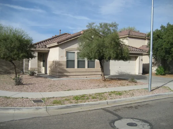 $2,250 | 3232 West Cavedale Drive, Phoenix, AZ 85083