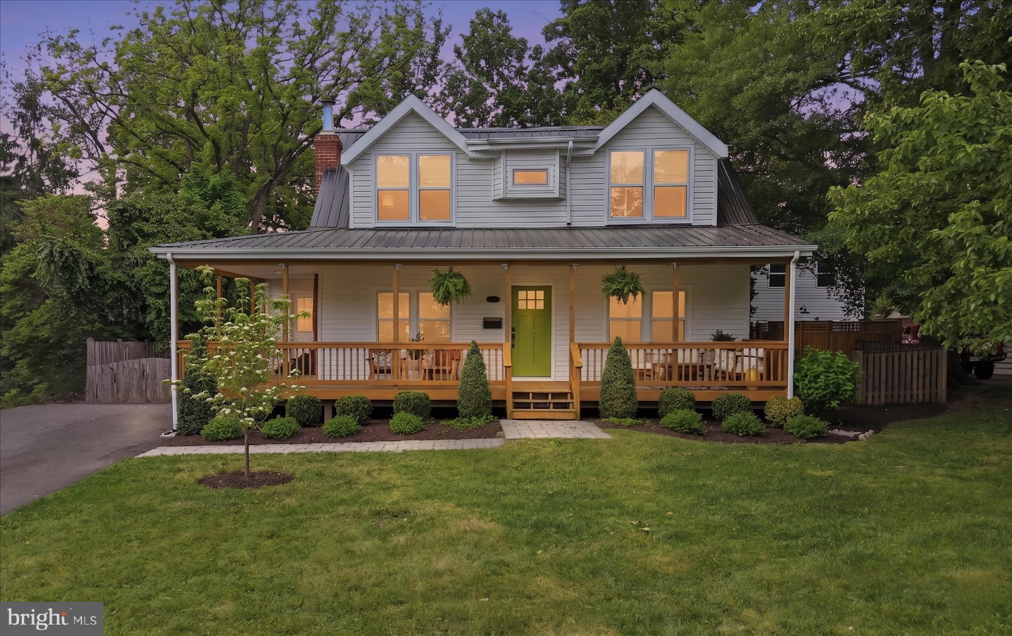 405 Edwards Ferry Road Northeast Leesburg, VA 20176 - Photo 89 of 95 Twilight