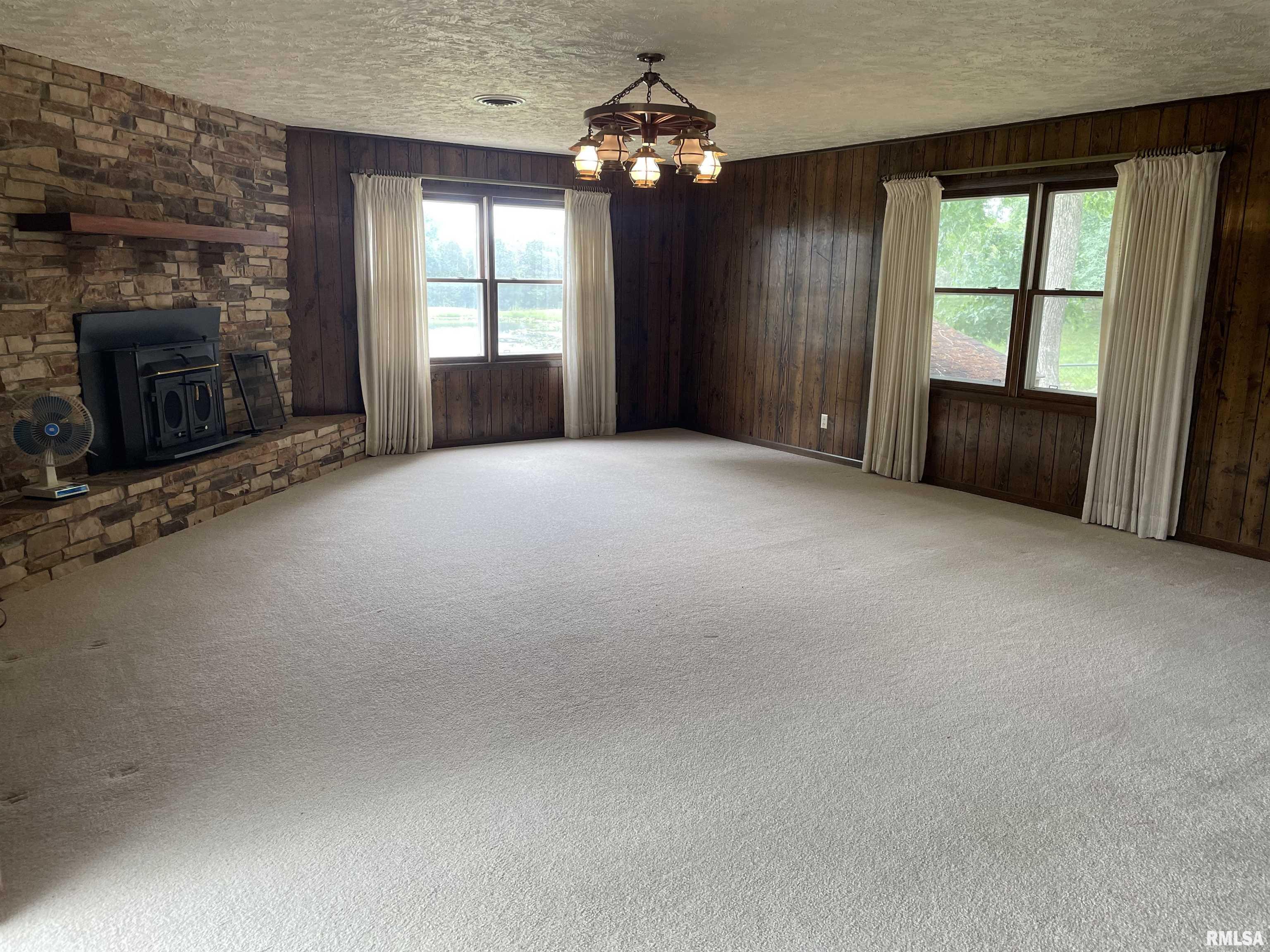 6772 Cherry Valley Road Marion, IL 62959 - Photo 3 of 30