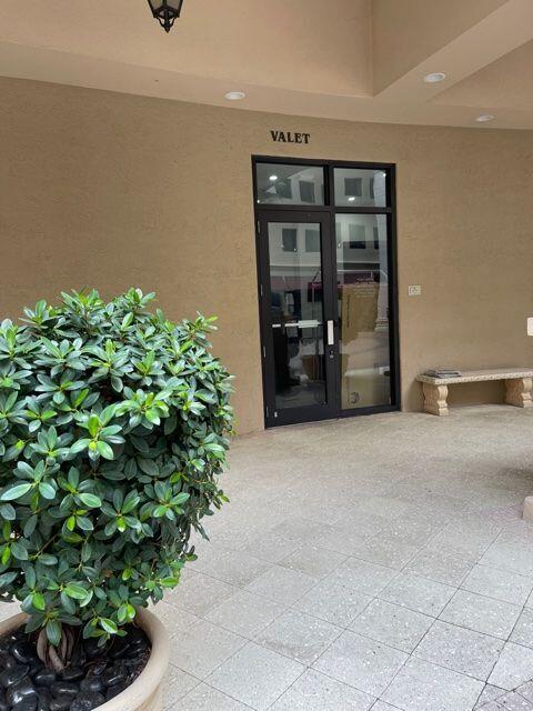 233 South Federal Highway, Unit 301 Boca Raton, FL 33432 - Photo 26 of 30 a view of a garage