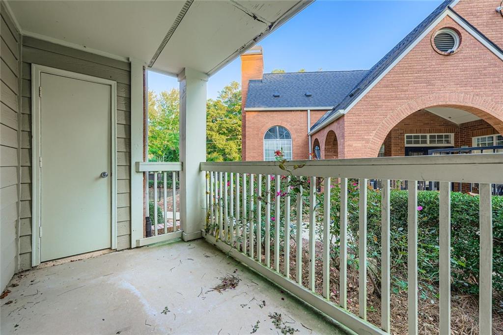 4100 Chastain Park Court Northeast Atlanta, GA 30342 - Photo 23 of 27