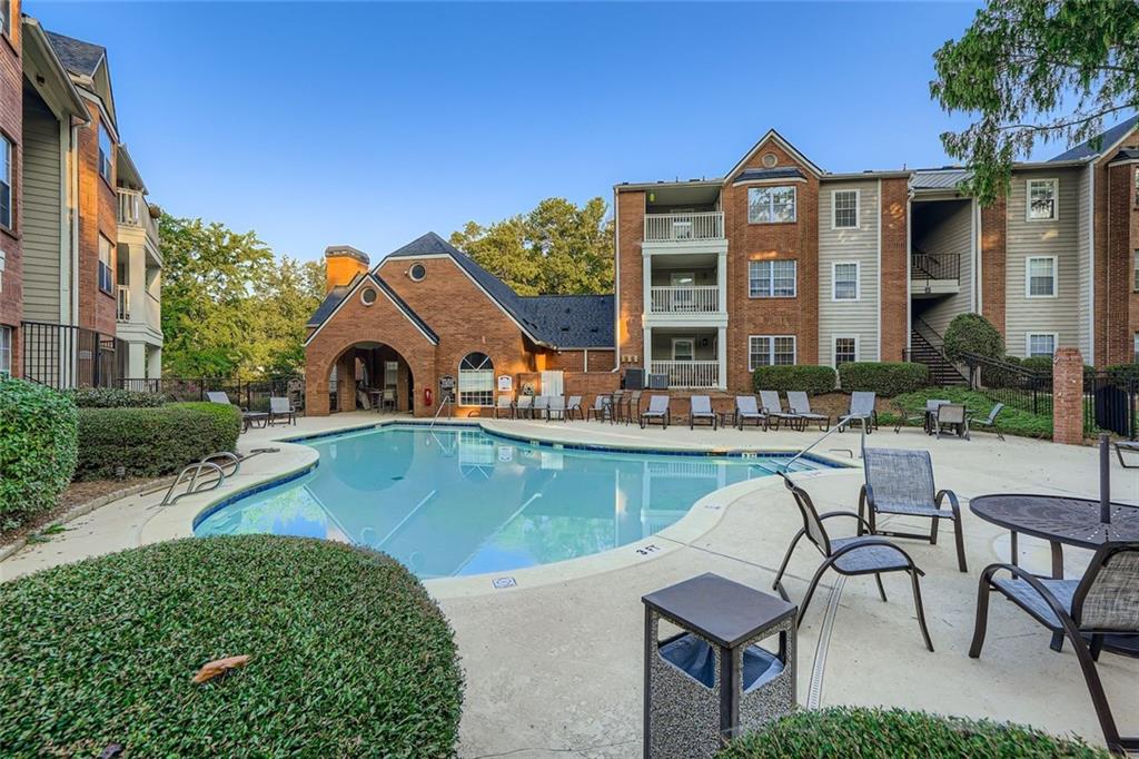 4100 Chastain Park Court Northeast Atlanta, GA 30342 - Photo 25 of 27