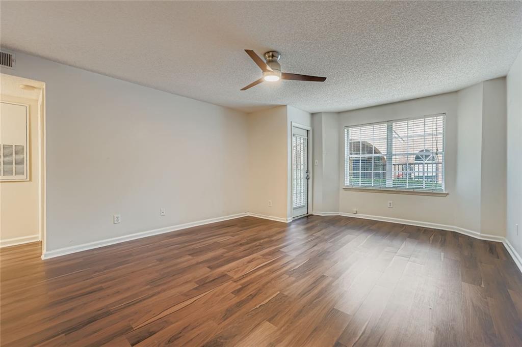 4100 Chastain Park Court Northeast Atlanta, GA 30342 - Photo 6 of 27