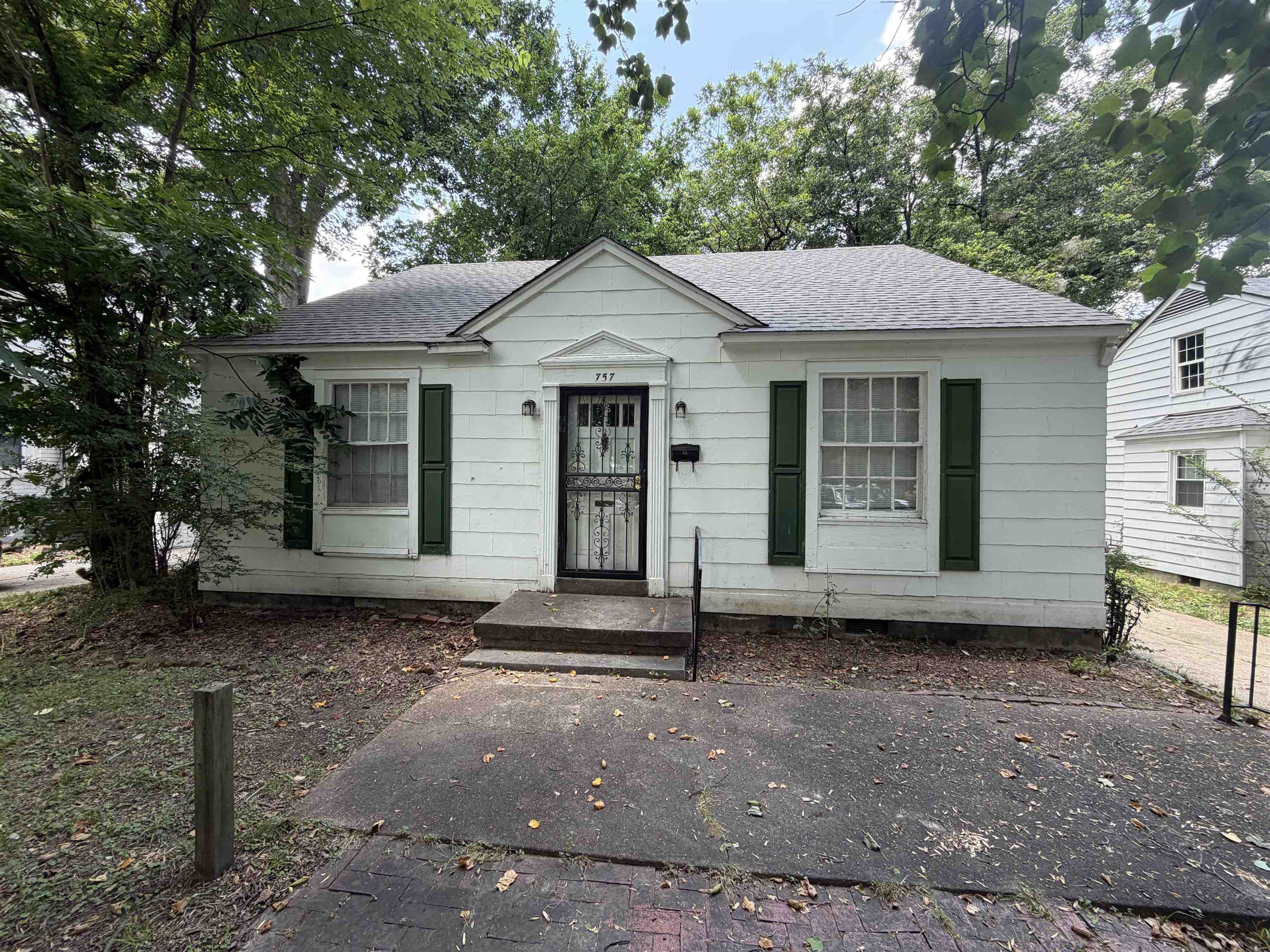 757 South Goodlett Street Memphis, TN 38111 - Photo 1 of 9