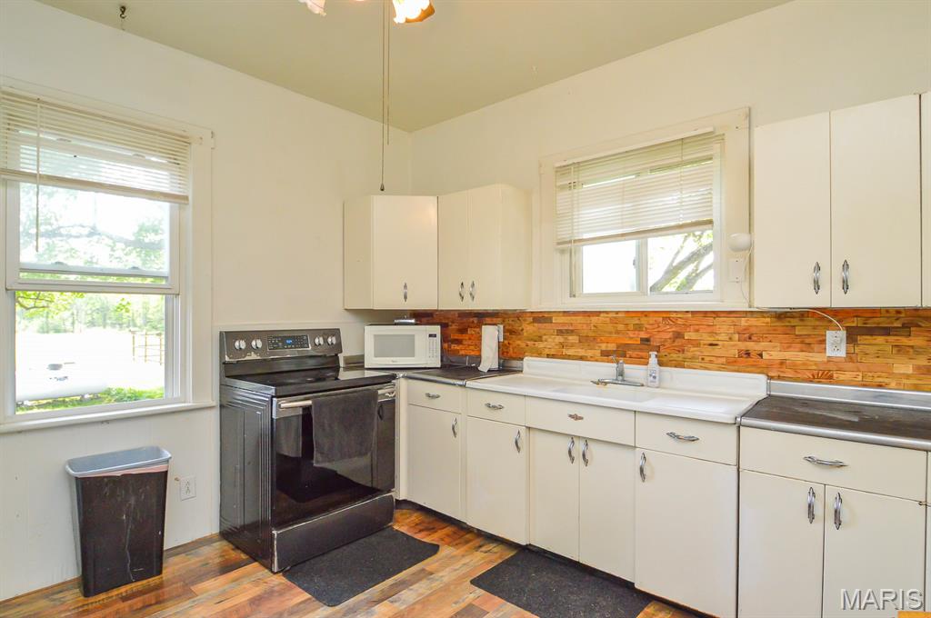 9324 Michael Road Sparta, IL 62286 - Photo 11 of 44