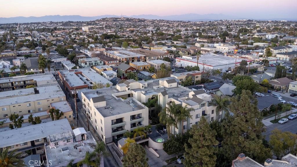 1237 East 6th Street, Unit 201 Long Beach, CA 90802 - Photo 24 of 27 an aerial view of a city