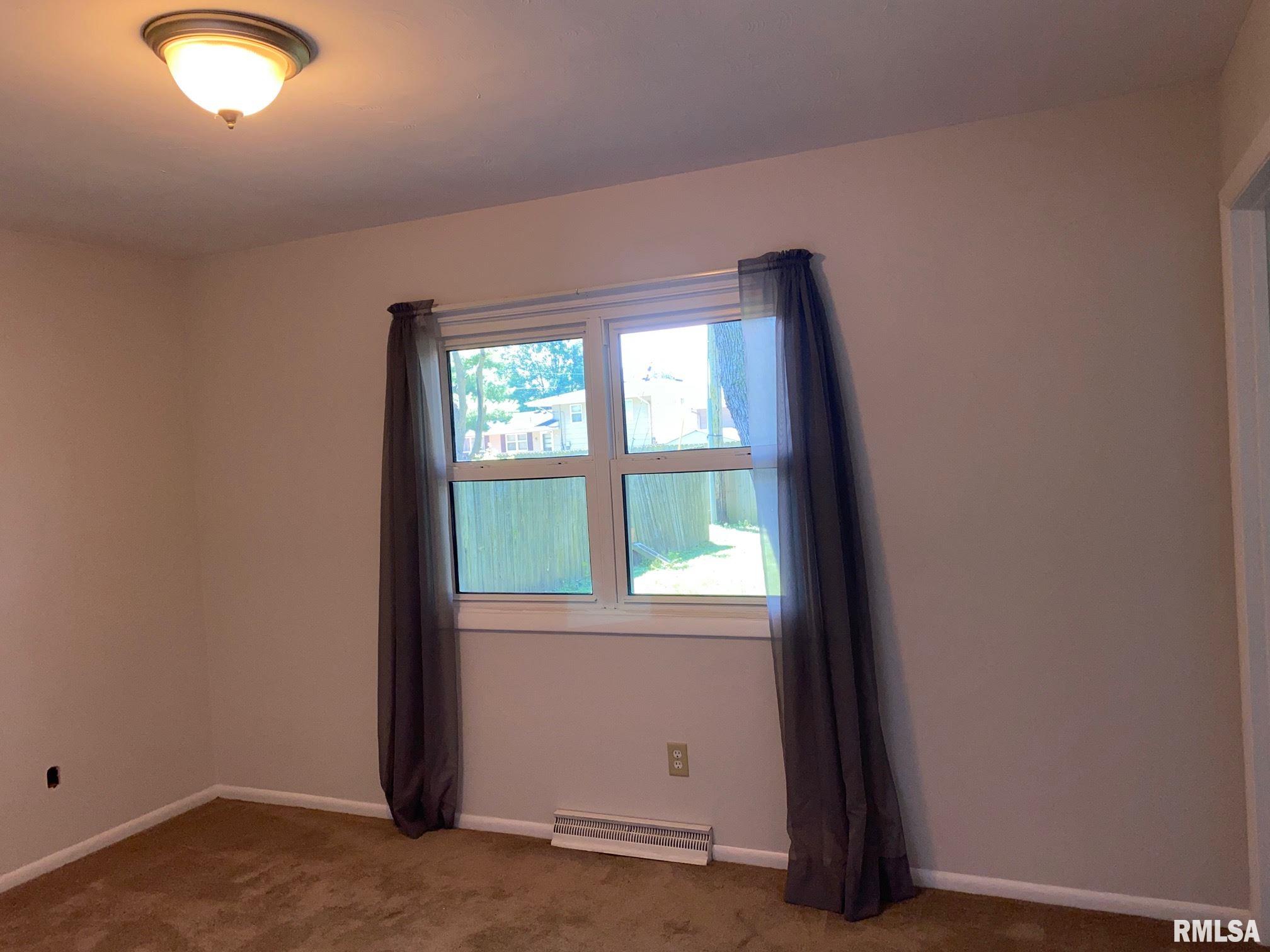 1209 Commanche Road Auburn, IL 62615 - Photo 12 of 17 Gallery Image 12