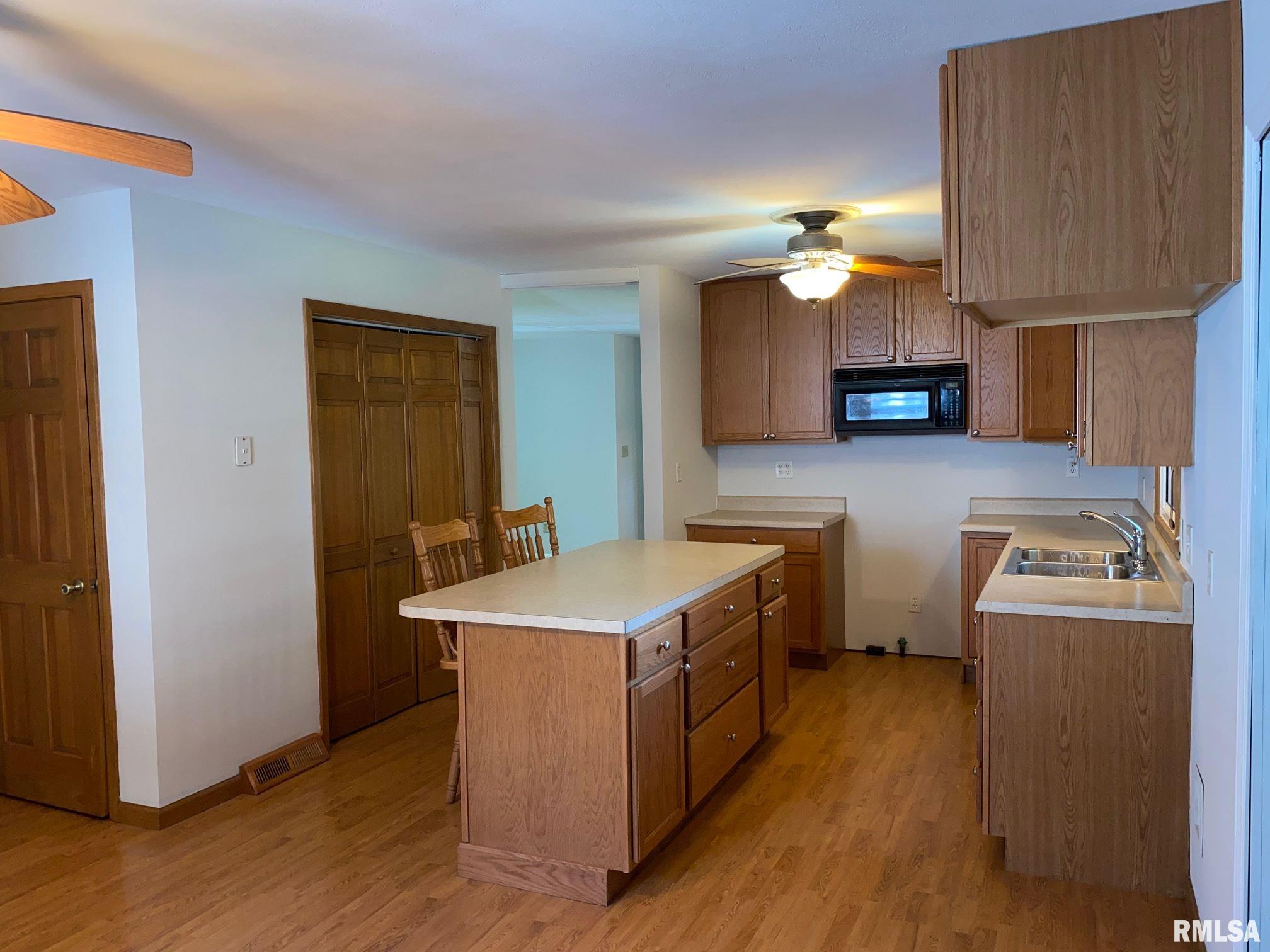 1209 Commanche Road Auburn, IL 62615 - Photo 3 of 17 Gallery Image 3