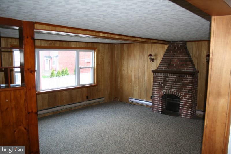 655 St Joseph Street Lancaster, PA 17603 - Photo 4 of 7 Gallery Image 4