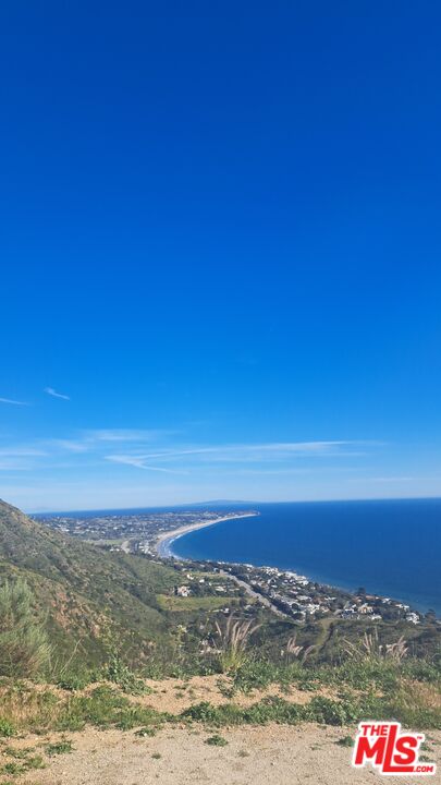 1710 Decker Road Malibu, CA 90265 - Photo 18 of 23 a view of ocean view with beach