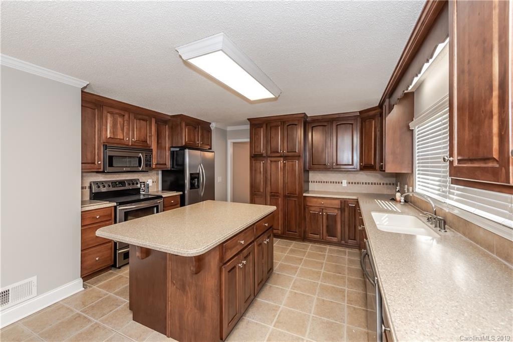 5345 Roberta Road Harrisburg, NC 28075 - Photo 13 of 41 Gallery Image 13
