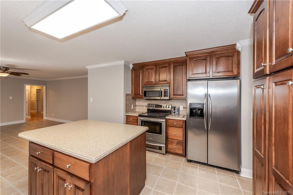 5345 Roberta Road Harrisburg, NC 28075 - Photo 14 of 41 Gallery Image 14