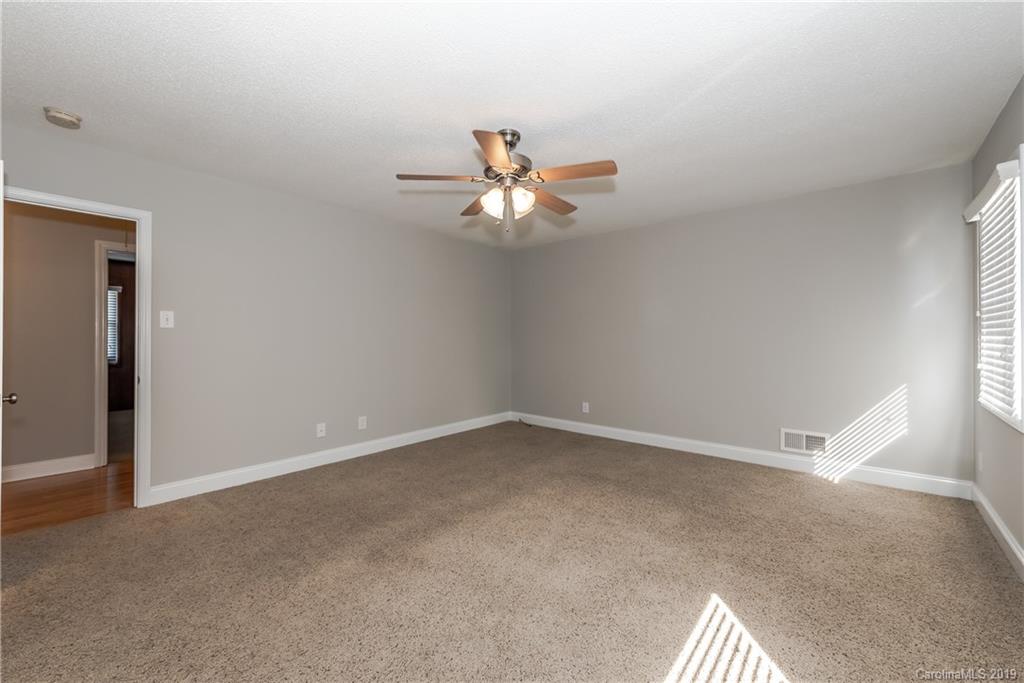 5345 Roberta Road Harrisburg, NC 28075 - Photo 29 of 41 Gallery Image 29