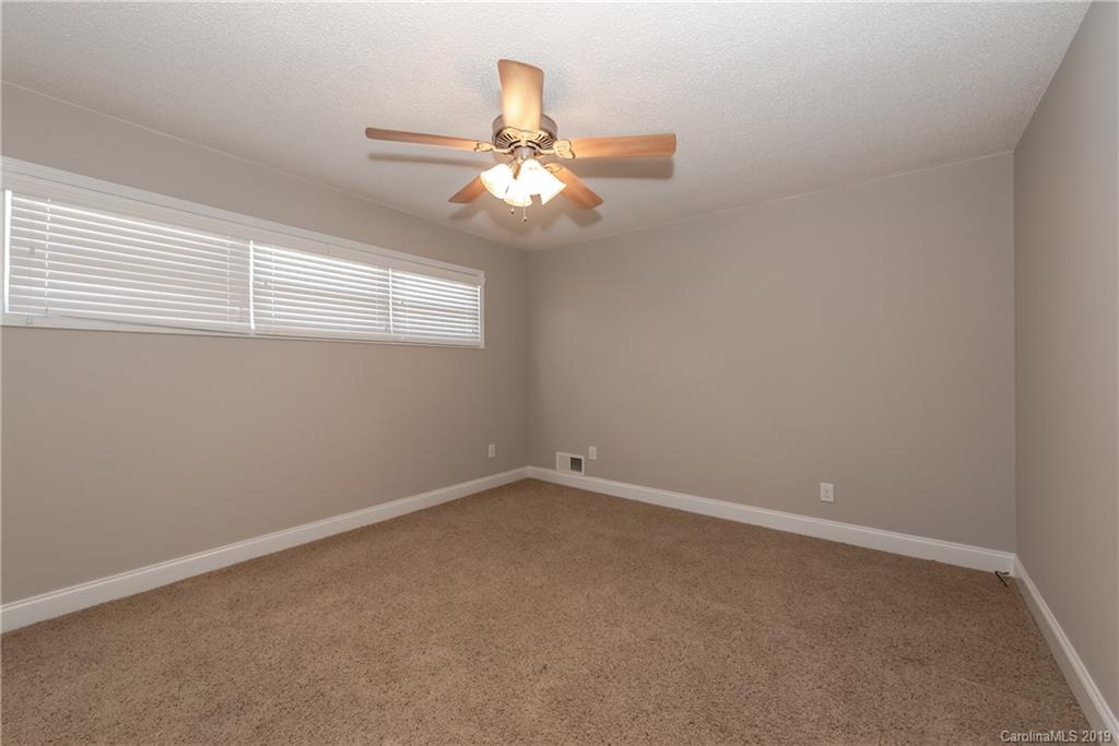 5345 Roberta Road Harrisburg, NC 28075 - Photo 34 of 41 Gallery Image 34
