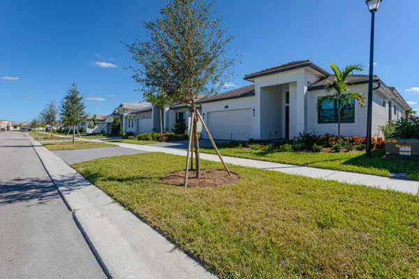 $4,500 | 9155 Southwest Esule Way, Port St. Lucie, FL 34987
