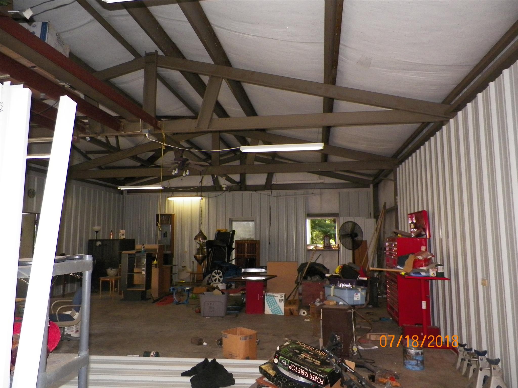 267 Running Meadows Road Portland, TN 37148 - Photo 4 of 25 a view of a room with gym equipment