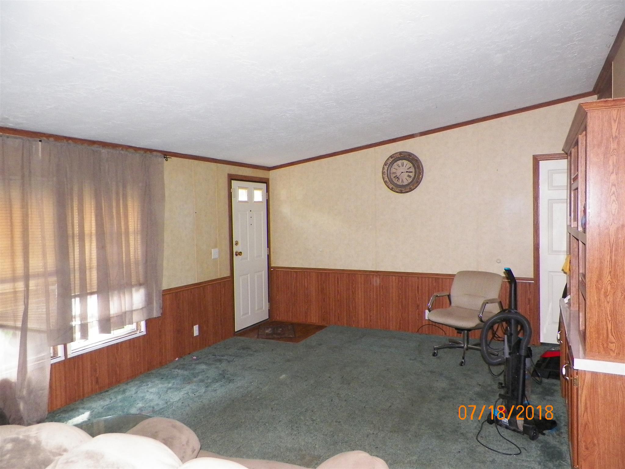 267 Running Meadows Road Portland, TN 37148 - Photo 6 of 25 a living room with furniture and a window