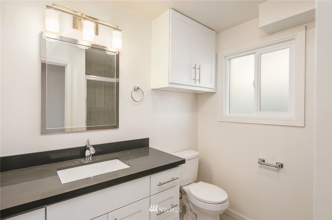 4232 Midvale Avenue North Seattle, WA 98103 - Photo 16 of 17 Gallery Image 16