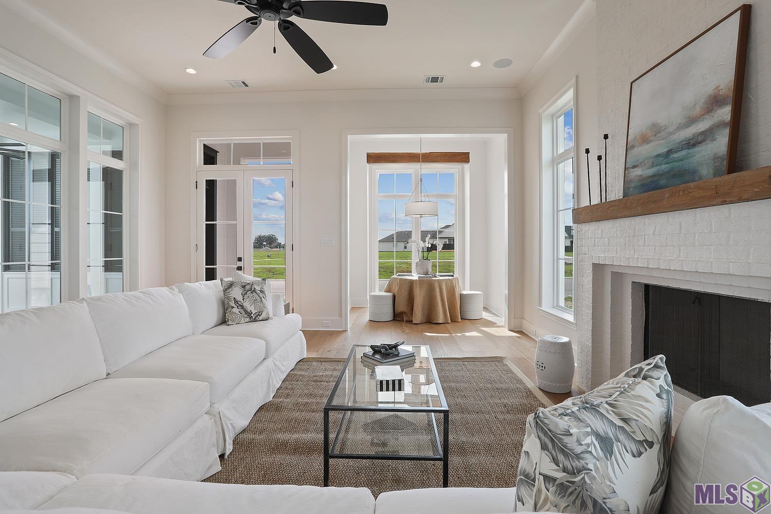 13849 Wild Canary Road Baton Rouge, LA 70810 - Photo 3 of 24 Looking out to the street view